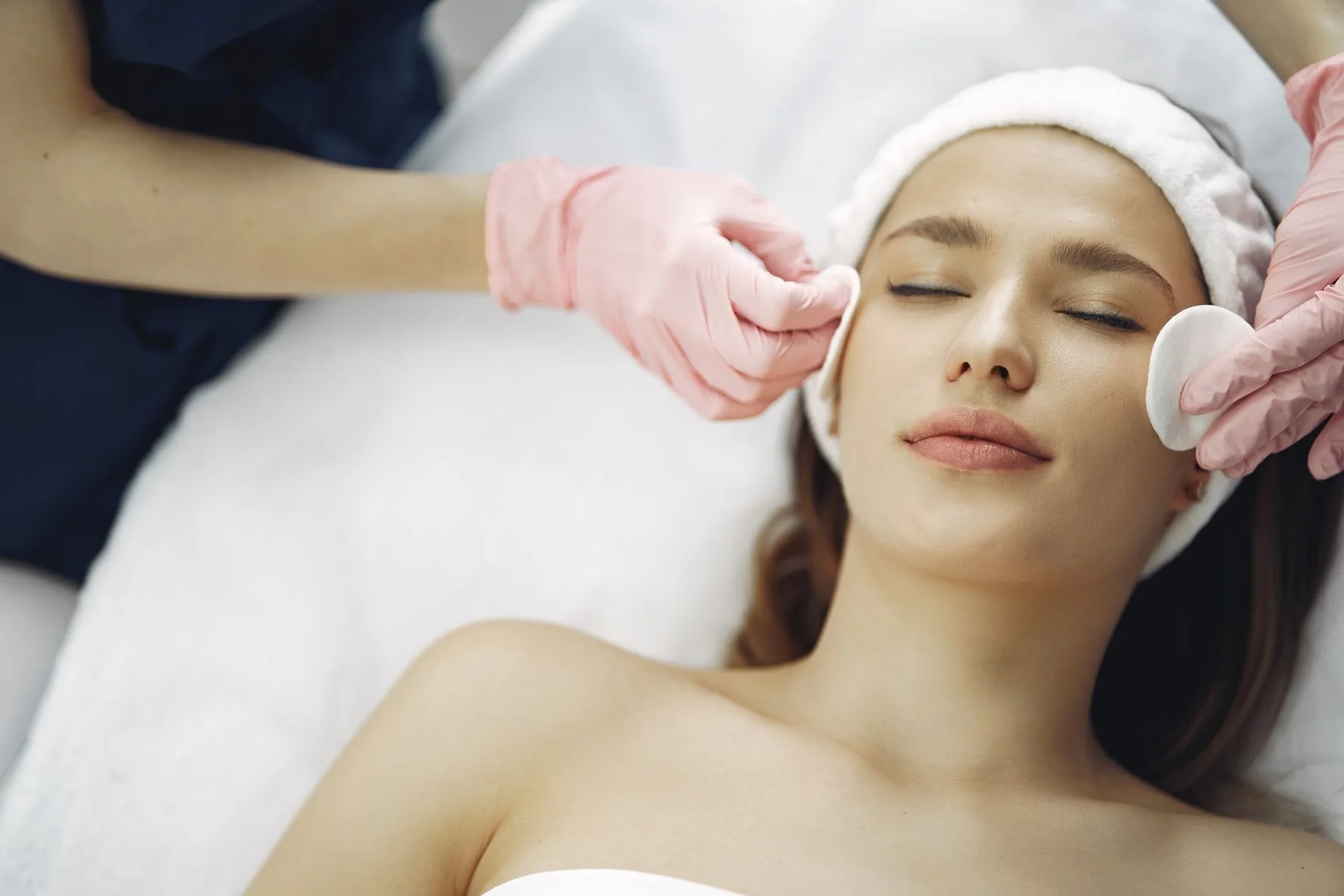 Non-graphic facial treatment around the eye area